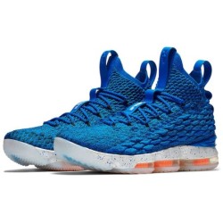 Nike LeBron 15 - Ventilation Naturelle Performante